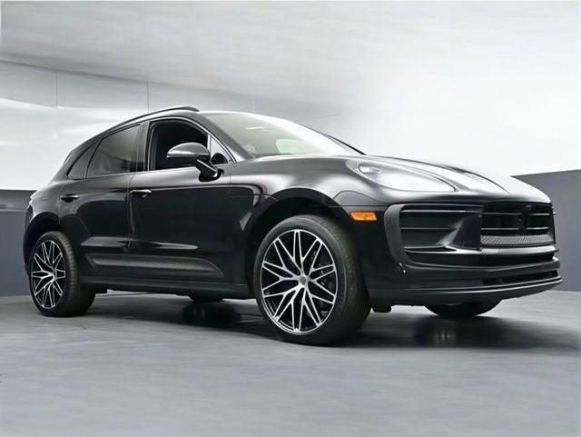 2022 Porsche Macan 4DR AWD