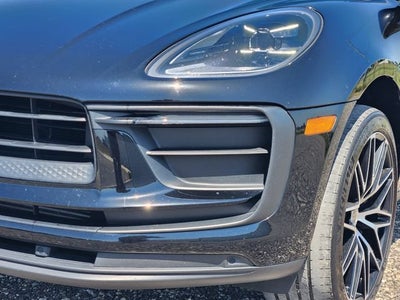 2022 Porsche Macan 4DR AWD