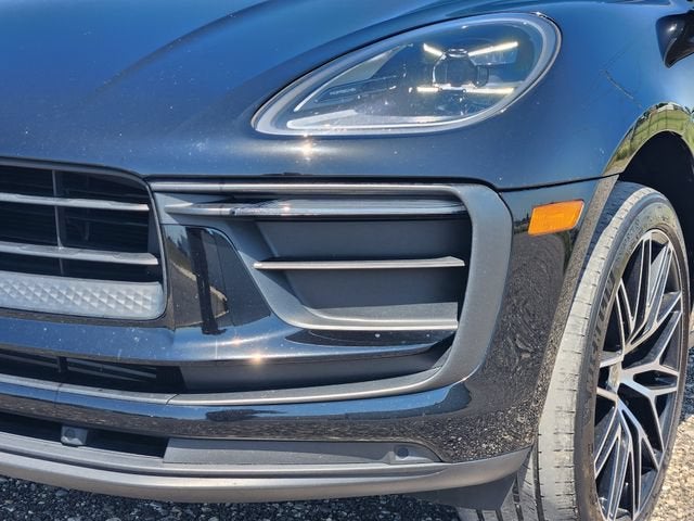 2022 Porsche Macan 4DR AWD