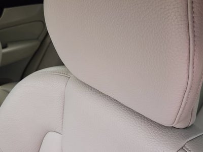 2023 Volvo XC60 Plus Bright Theme
