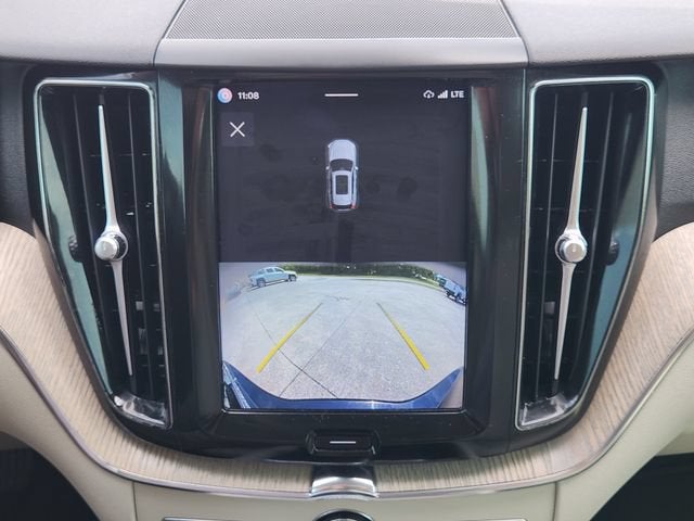 2023 Volvo XC60 Plus Bright Theme
